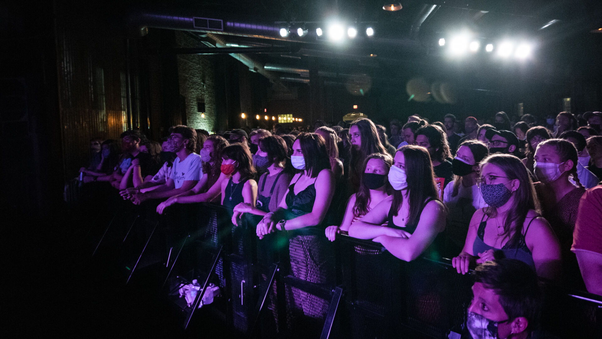05-Crowd-BDLC.jpg